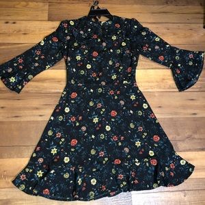 RUFFLE HALF SLEEVE MINI DRESS - BLACK